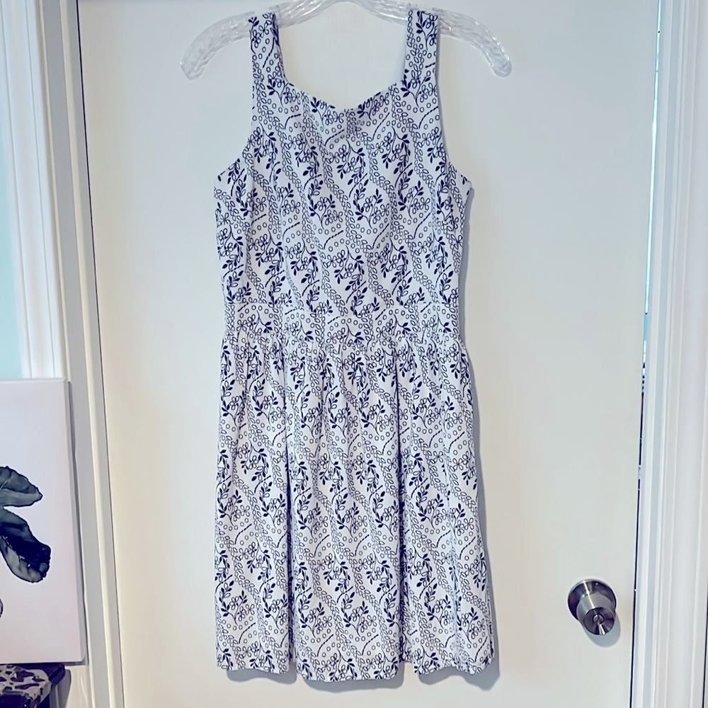 Loft Sun Dress Cutout Back White Blue Floral Print Size 4